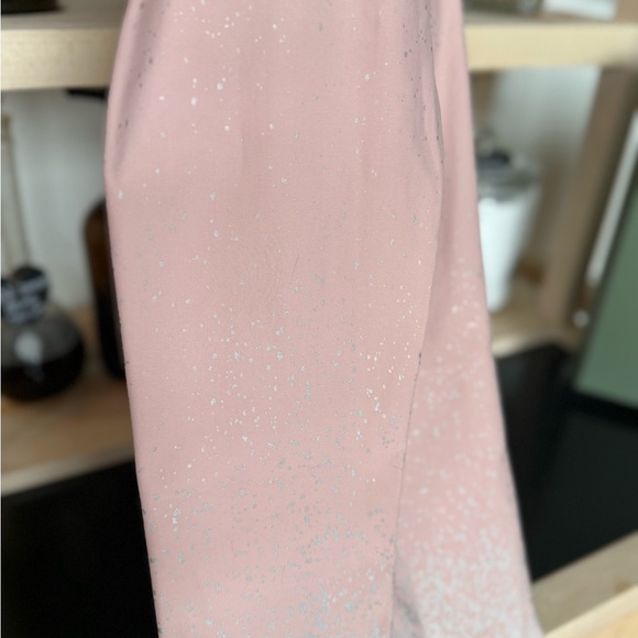 Beyond Yoga Light Ombré Shimmer Pink Leggings - XS - Picture 3 of 15